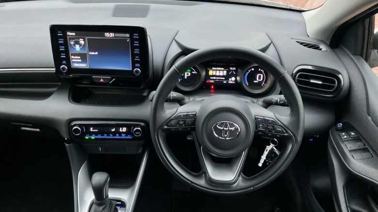 Toyota Yaris 1.5 Hybrid Design 5dr CVT Hybrid Hatchback